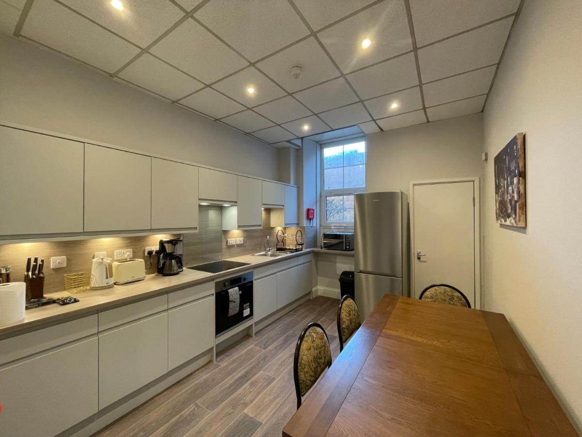 Traditional 5 Bedroom City Centre Apartment Glasgow Dış mekan fotoğraf
